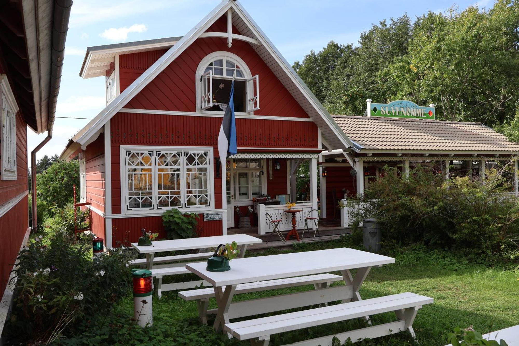 Hotel Leesi Külalistemaja Exterior foto